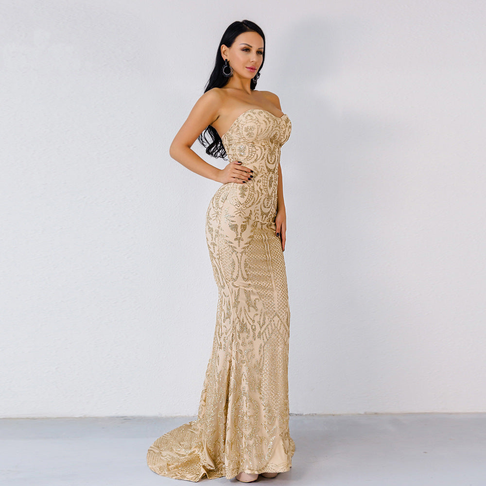 Elegant strapless evening dress