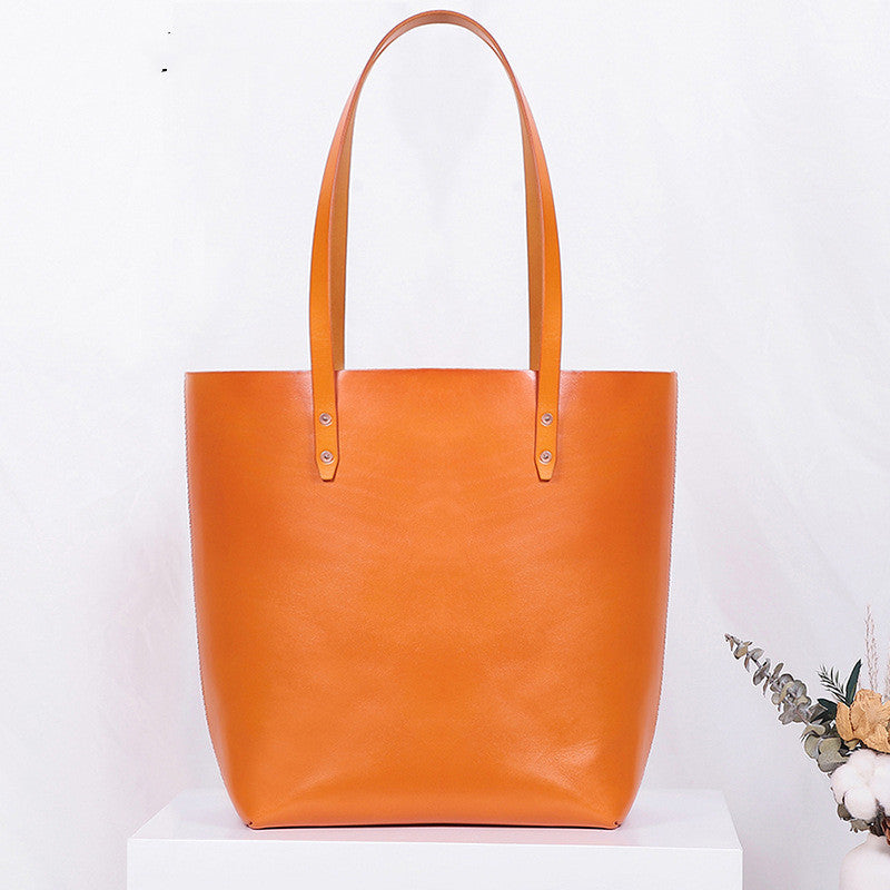 The Stylish  Large-Capacity Leather Shoulder Bag