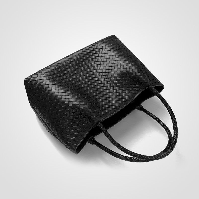 The Hand-woven Handbags