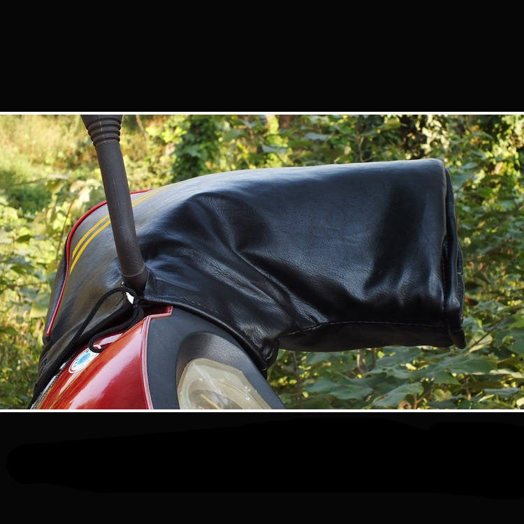 Cold-proof motorcycle handlebar cover