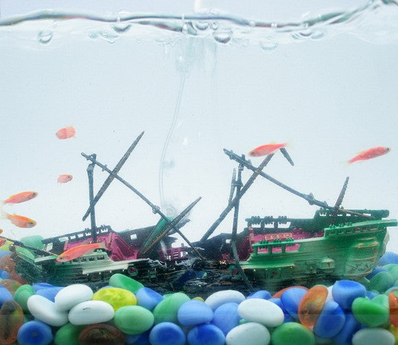Deep Sea Rotten Ship Sunk Fish Tank Decoration
