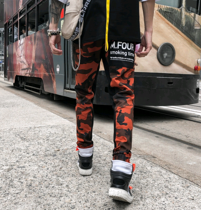 Stitching camouflage pants