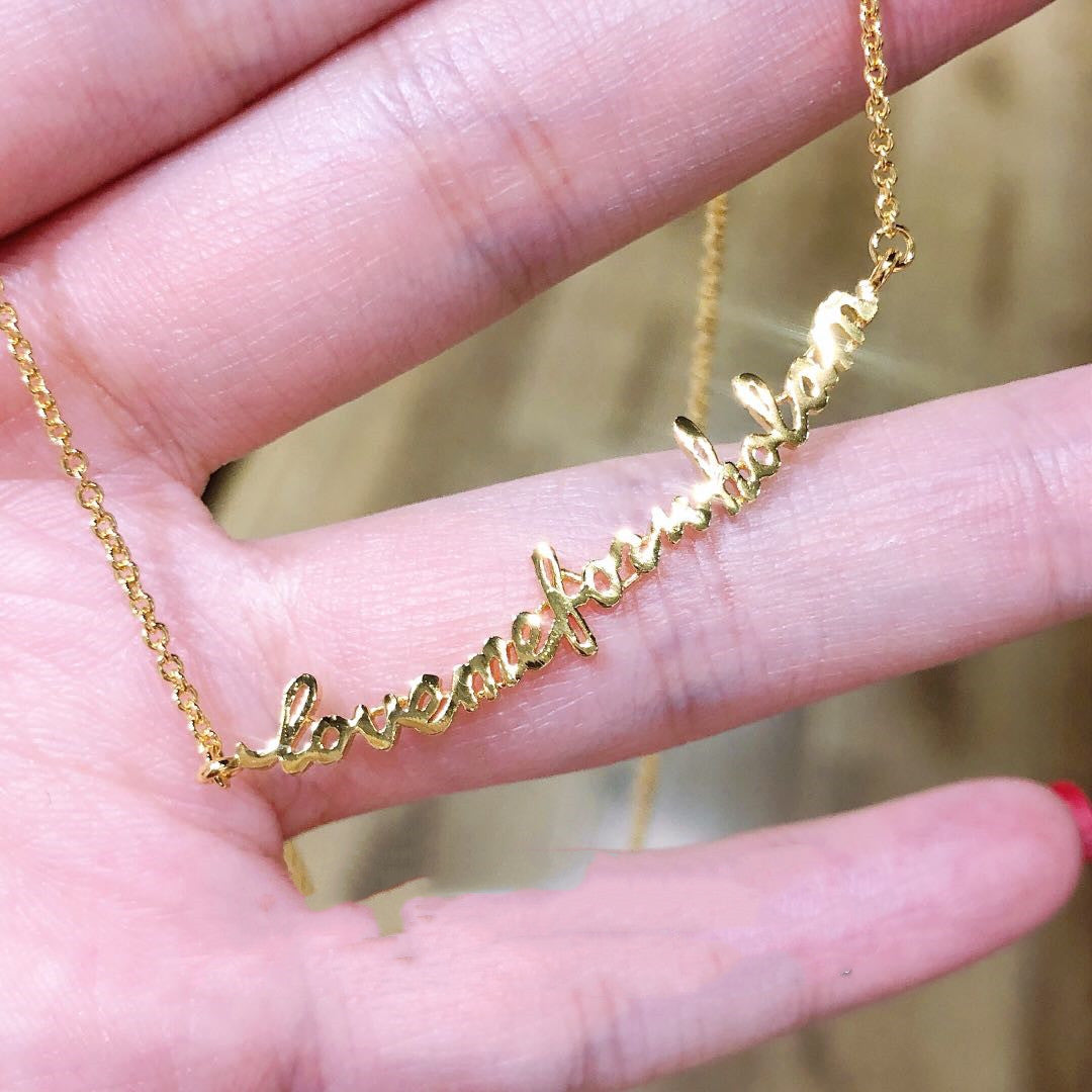 English Nonsense Smile Letter Necklace